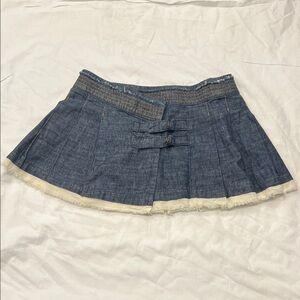 NWT CarMar 100% cotton denim pleated wrap around mini skirt size 8 frayed trim